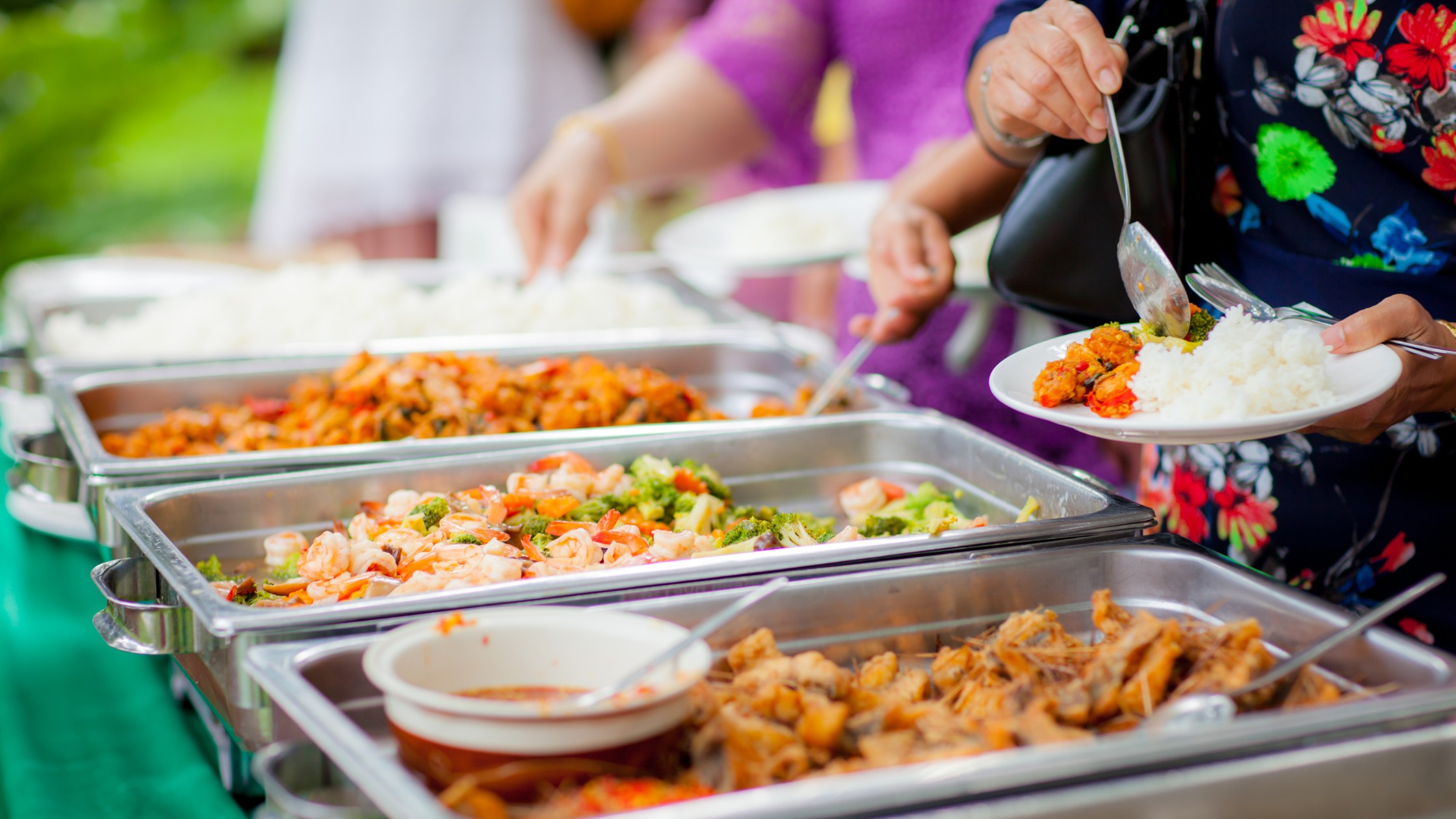 How to Start a Catering Business: 7 Steps to SuccessHow to Start a Catering  Business - FreshBooks