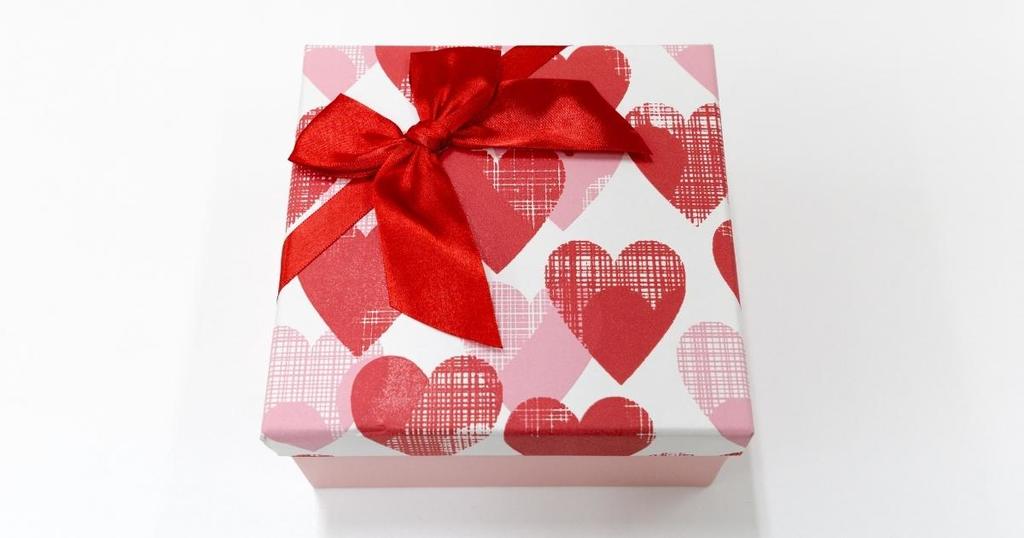 What is the Best Gift to Give on Valentine's Day the bailiwick academy