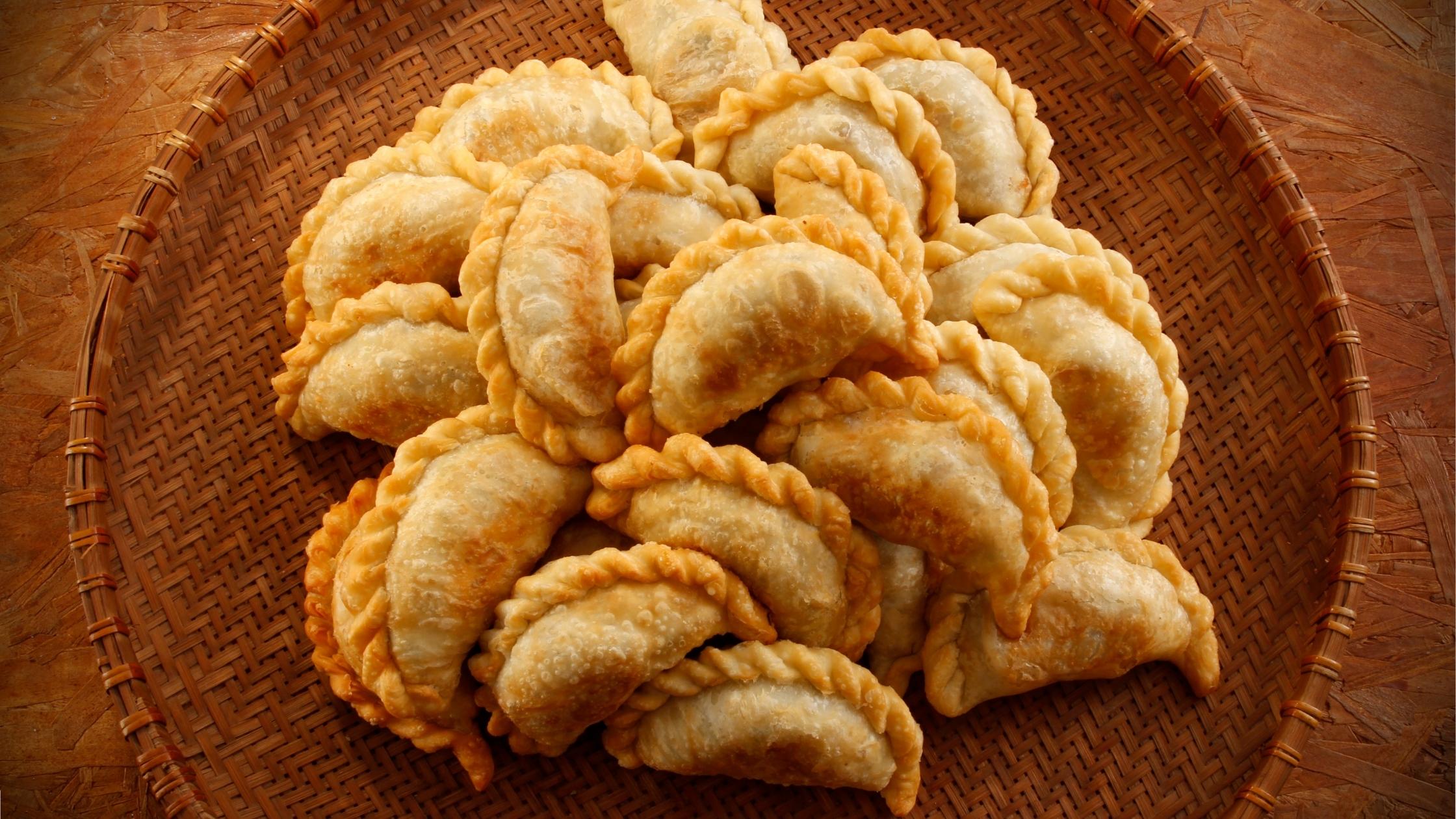 different empanadas on a plate empanada types